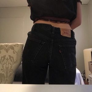 Vintage Levi’s 550 High Waisted Black Jeans!
